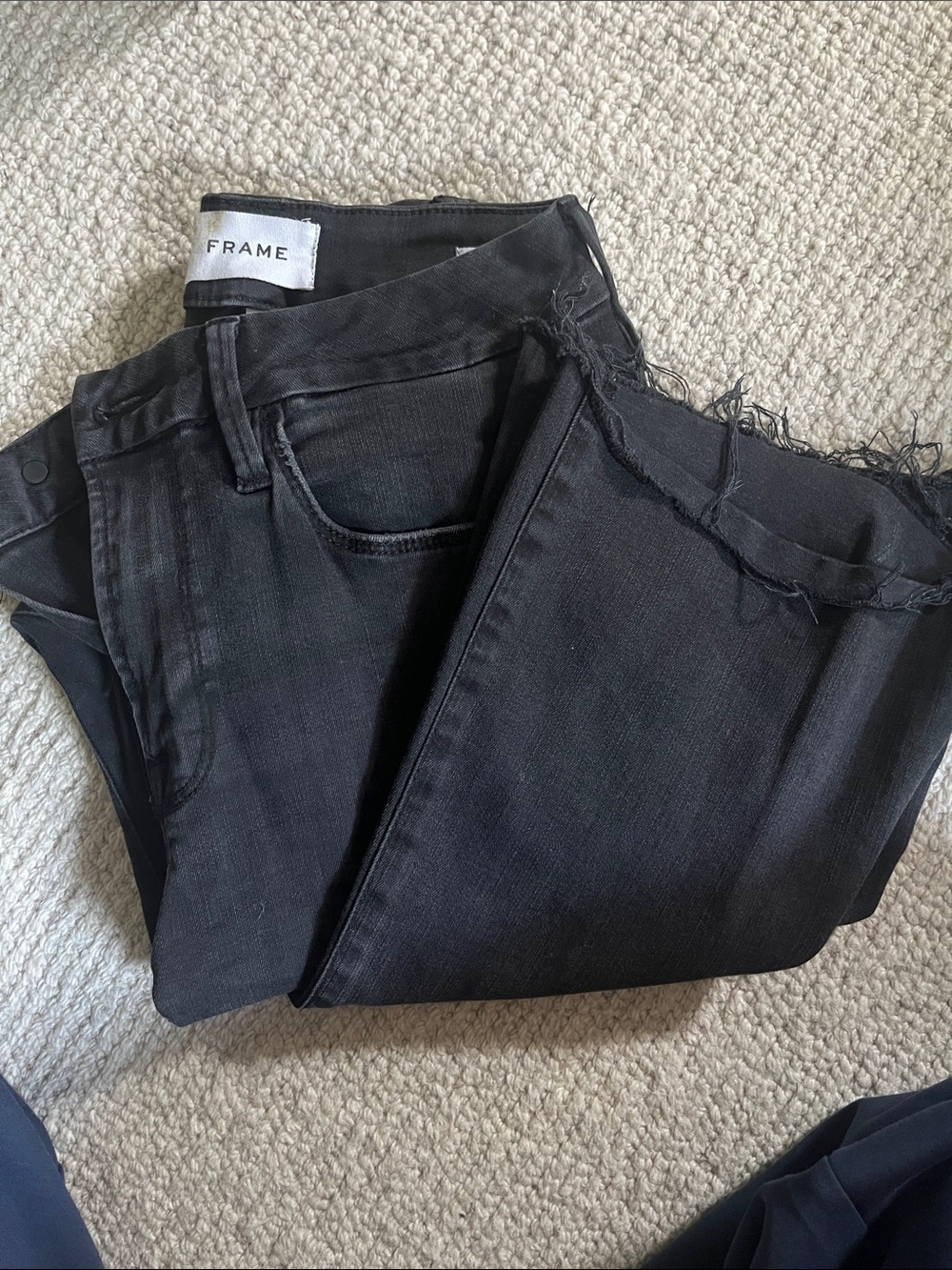 Frame Le Crop Mini Boot Denim Black with Frayed Hem Sz 27